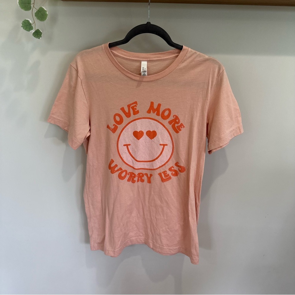 Printed graphic tee